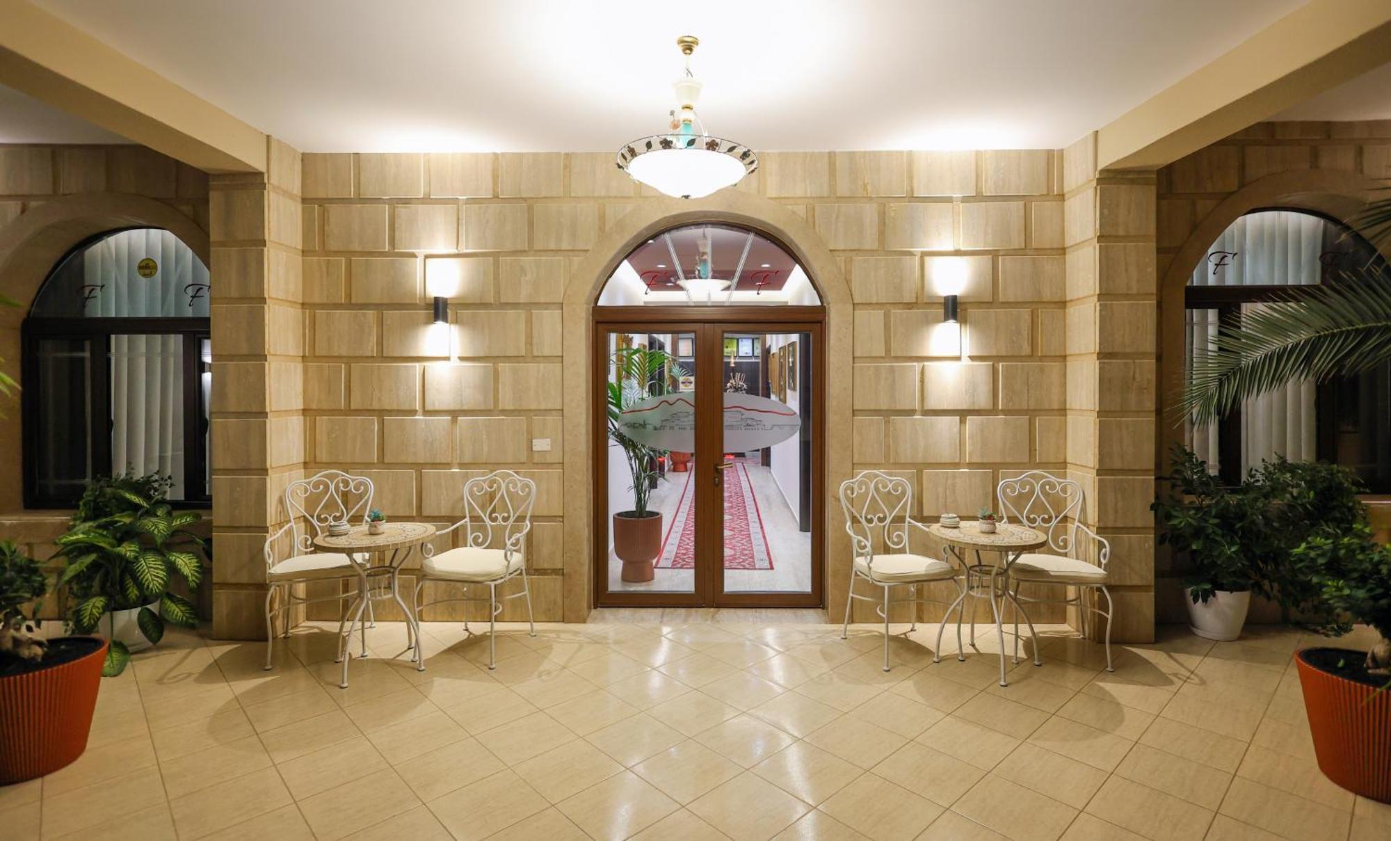 Hotel Mimani Μπεράτ Εξωτερικό φωτογραφία