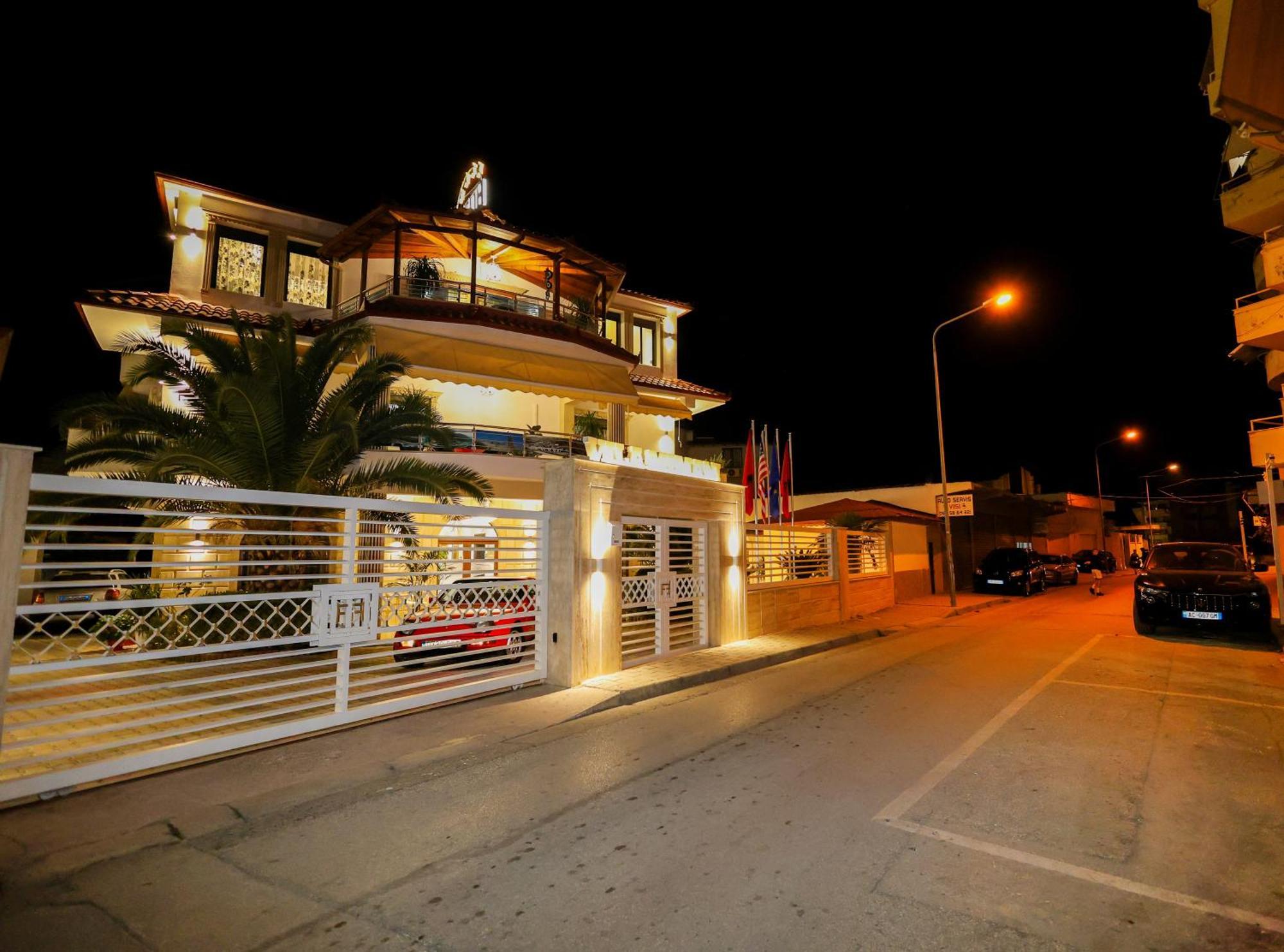 Hotel Mimani Μπεράτ Εξωτερικό φωτογραφία